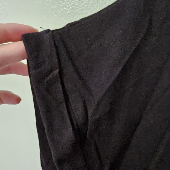 Black roll tab tee - Picture 2 of 2